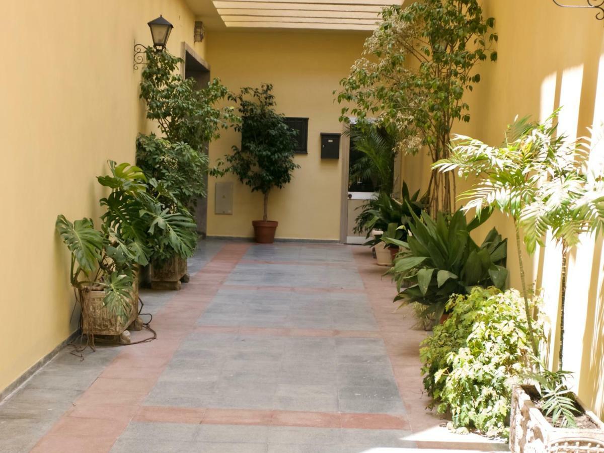 El Rio Apartment Sevilla Bagian luar foto