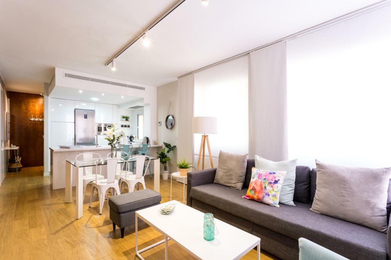 El Rio Apartment Sevilla Bagian luar foto