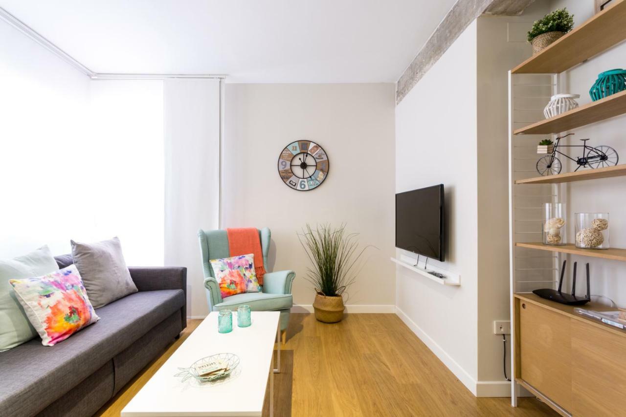 El Rio Apartment Sevilla Bagian luar foto