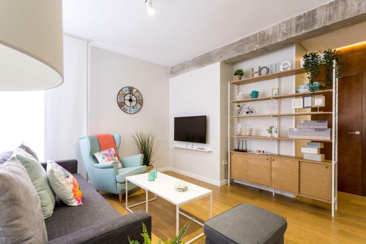 El Rio Apartment Sevilla Bagian luar foto