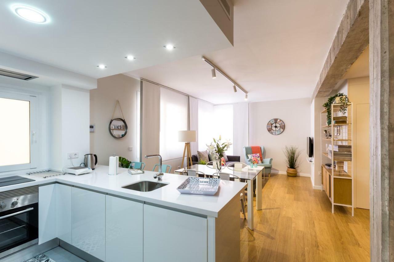 El Rio Apartment Sevilla Bagian luar foto