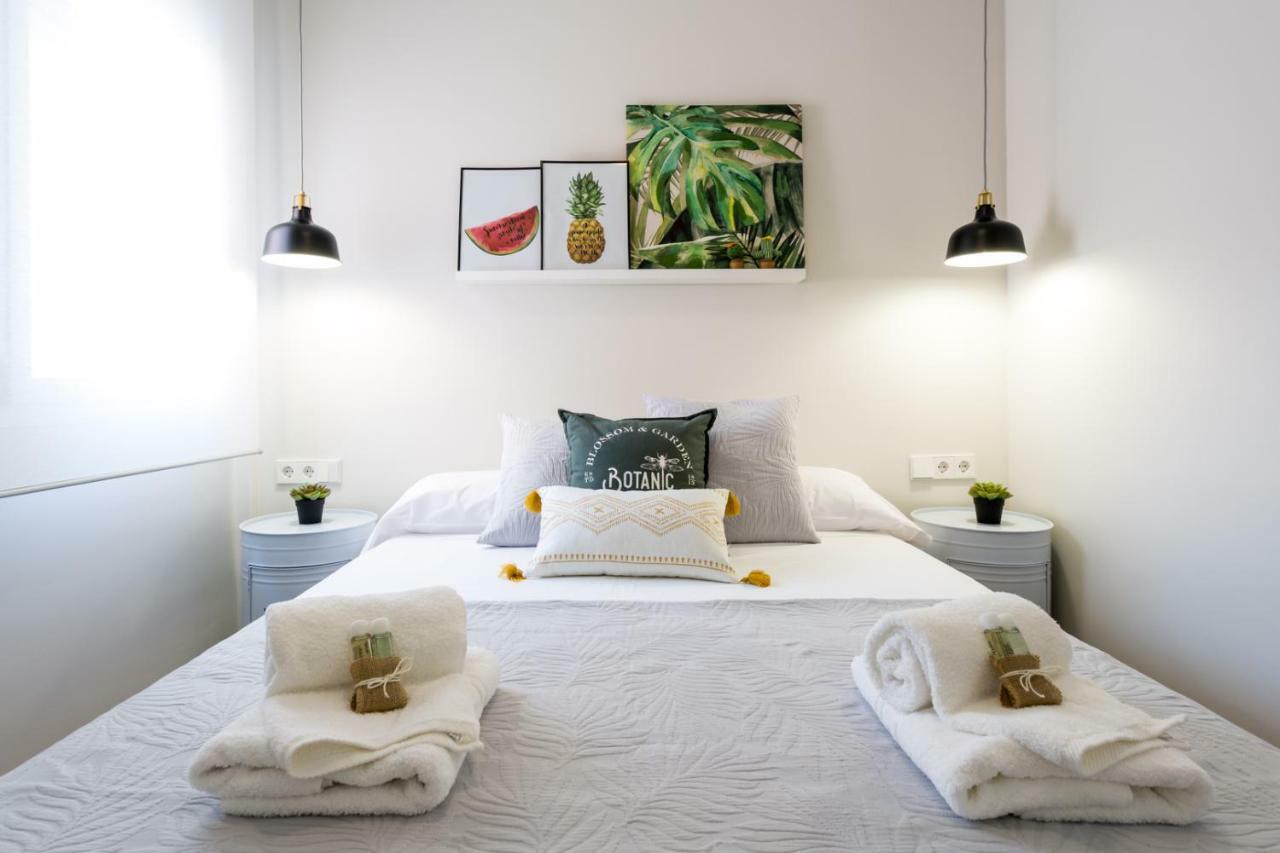 El Rio Apartment Sevilla Bagian luar foto